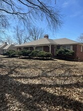 Building Photo - 537 Schwarz Rd