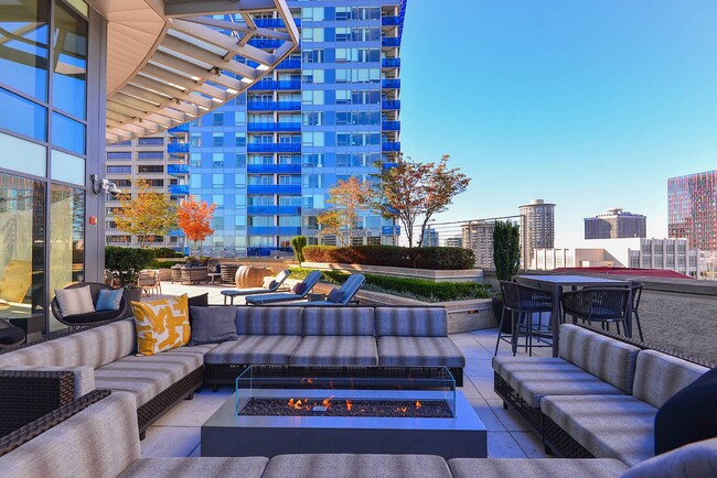 Building Photo - The Olivian