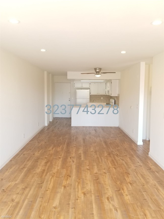 Foto del edificio - 1 br, 1 bath  - 852 N Bunker Hill Ave