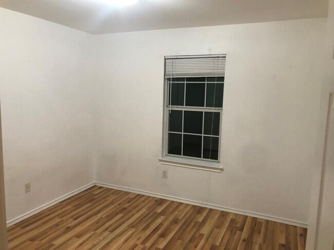 Foto del edificio - 713 Camino Alto Dr