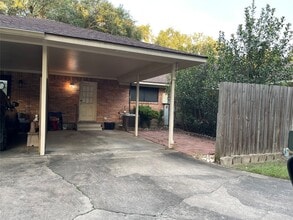 Building Photo - 2100 Austin St