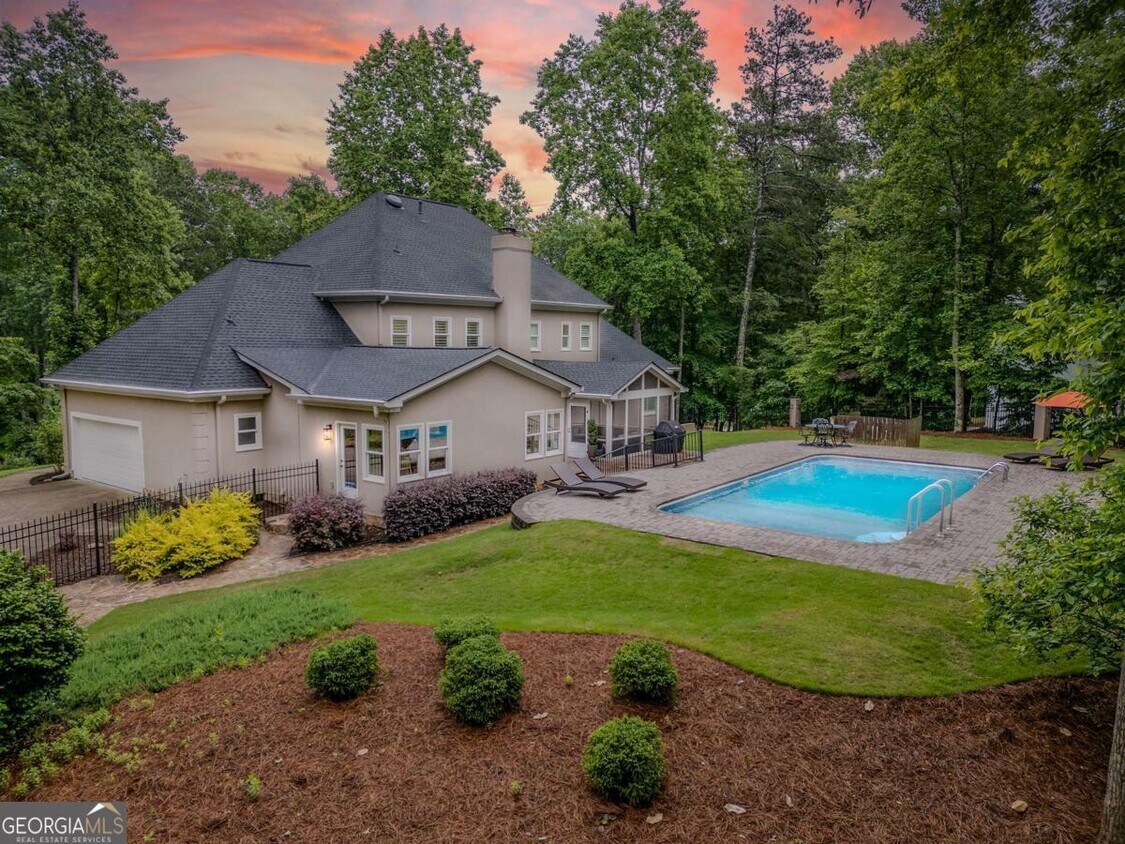 Foto principal - 9950 Farmbrook Ln