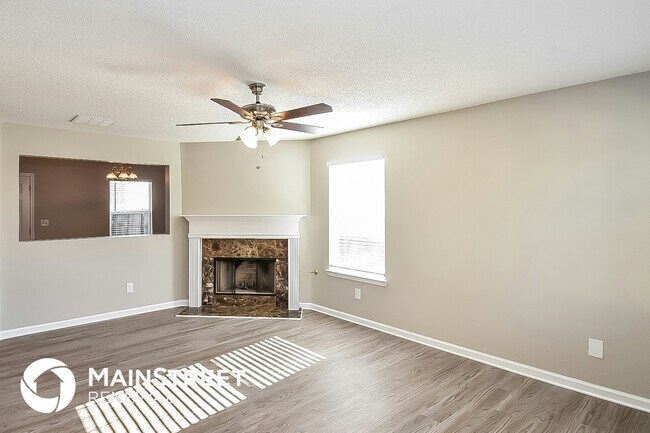 Building Photo - 3146 Redwood Run