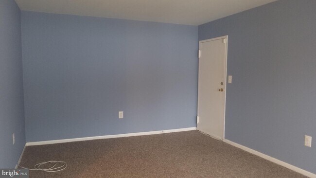 Foto del edificio - 6701 Wilmont Dr