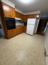 Building Photo - 512 Oakridge Dr