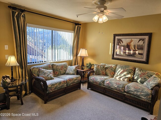 Foto del edificio - 7820 Shadowood Dr