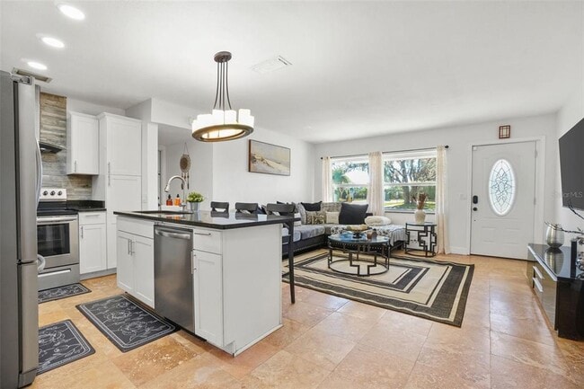 Foto del edificio - 1850 W Lake Brantley Rd