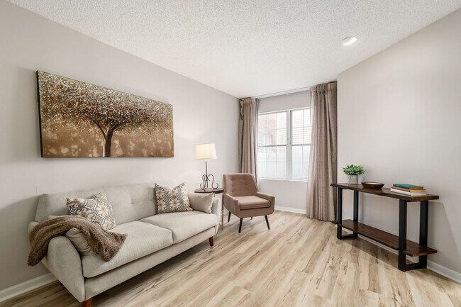 Foto del edificio - ReVi Worthington Crossing