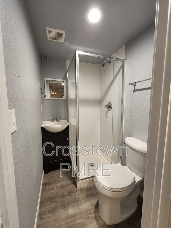 Building Photo - 1718 8th Ave