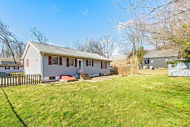 Building Photo - 3 bedroom, 2 bath home in North Wilmington