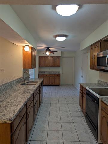 Foto del edificio - 2821 Stratford Ln
