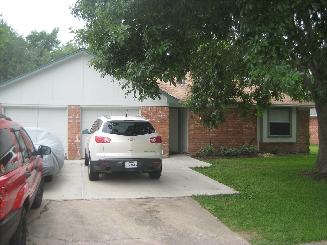Primary Photo - 512 Walnut St
