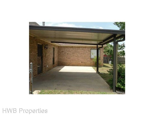 Building Photo - 727 Summer Ln