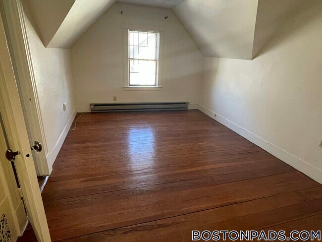 Foto del edificio - 79 Electric Ave