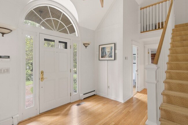 Foto del edificio - 263 Morse Rd