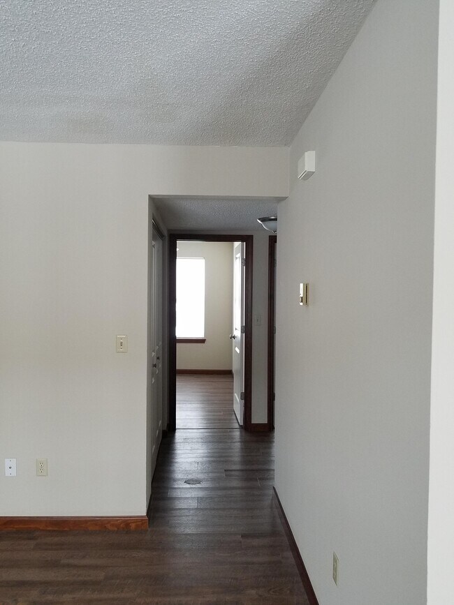 Foto del edificio - 9 Cherry Tree Ln