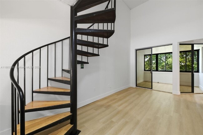 Foto del edificio - 8365 SW 152nd Ave