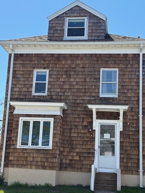 Foto del edificio - 98 Maplewood Ave