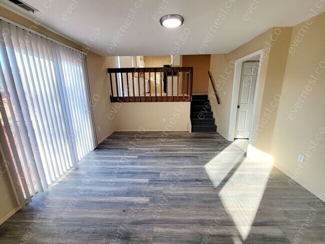 Building Photo - 6110 Tuckerman Ln
