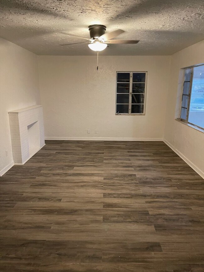 Foto del edificio - Beautiful fully remodeled home!