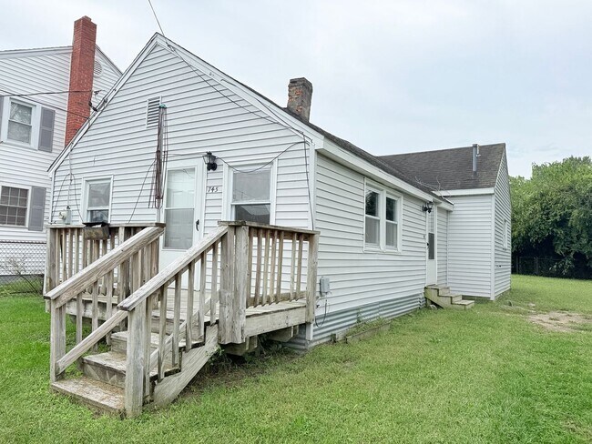 Foto del edificio - 2 bed, 1 bath Seaford Home with a Private ...