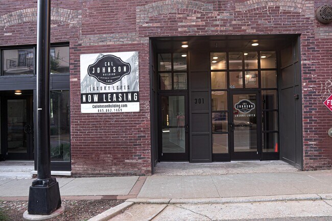 Building Photo - 301 State St