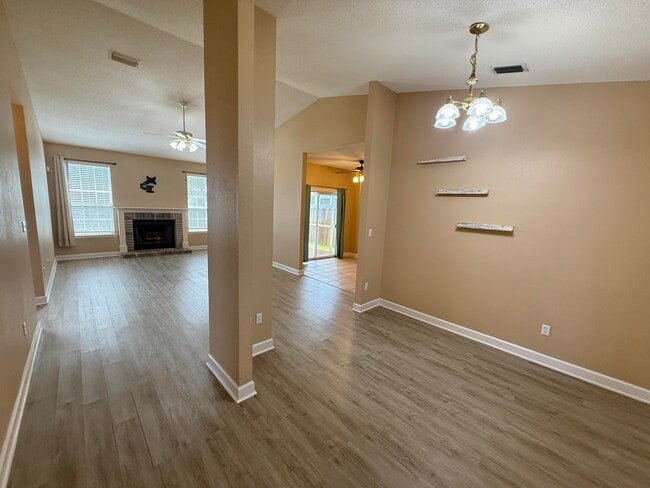 Building Photo - 9697 Leeward Way