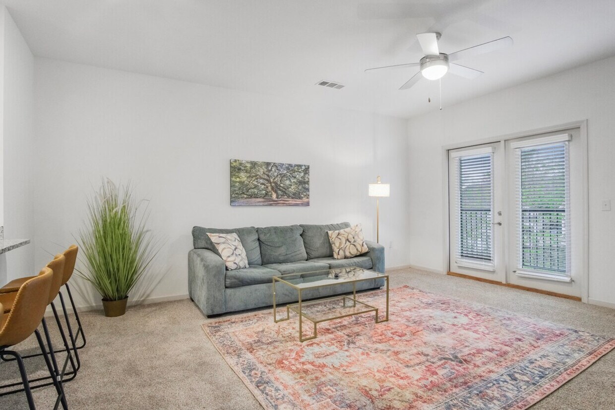 Foto principal - 8251 Windsor Hill Blvd