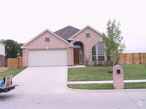 Building Photo - 2300 Trinity Ln