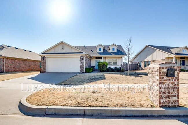 Foto del edificio - 19201 Blanco Dr