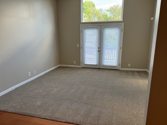 Building Photo - South Nashville 2 bedroom 2 bath Condo