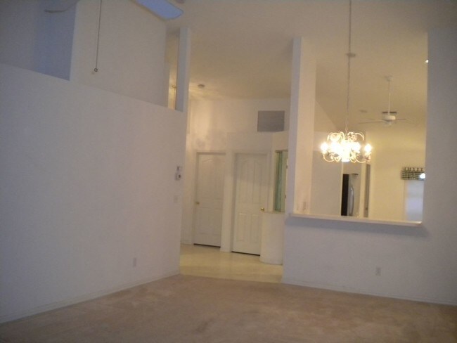 Building Photo - 5441 Whitten Dr