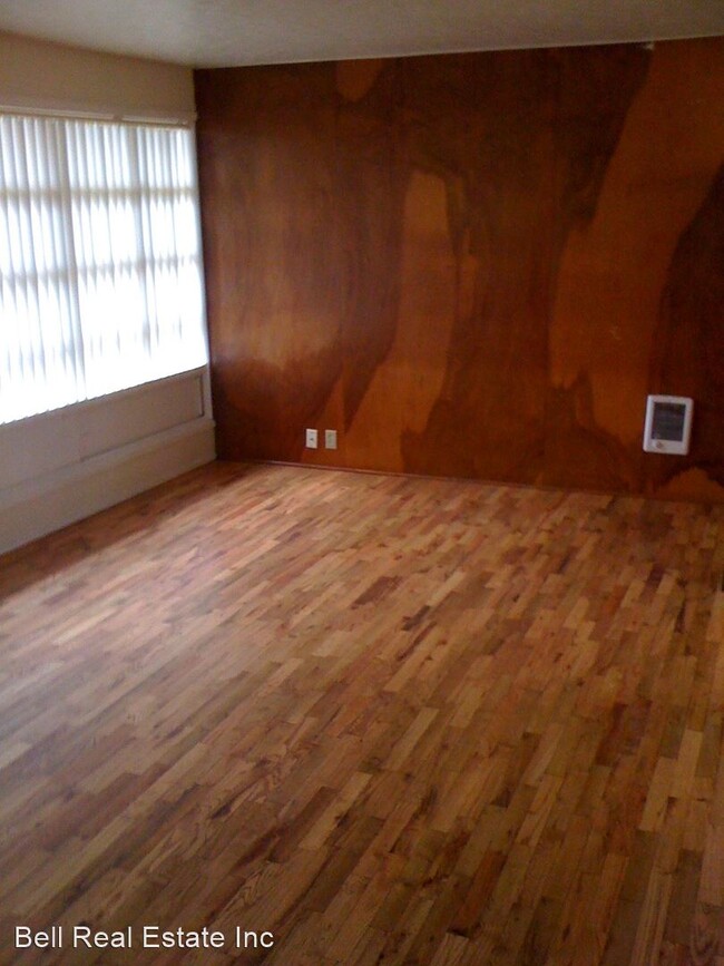 Building Photo - 3 br, 1 bath House - 2825 Hilyard St