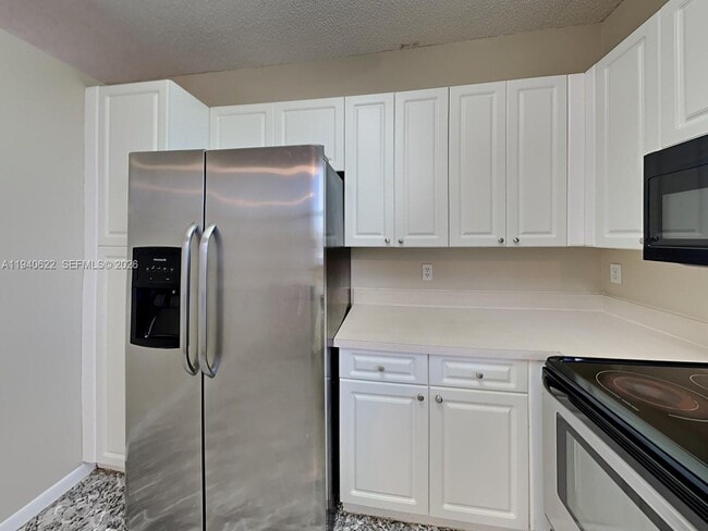 Building Photo - 15106 NW 6th Ct