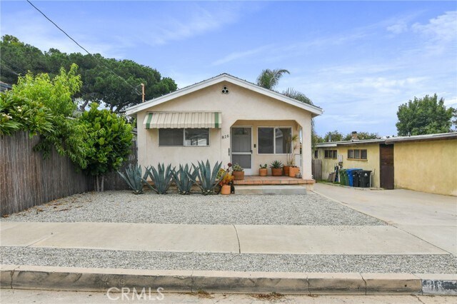 Building Photo - 816 W Upland Ave