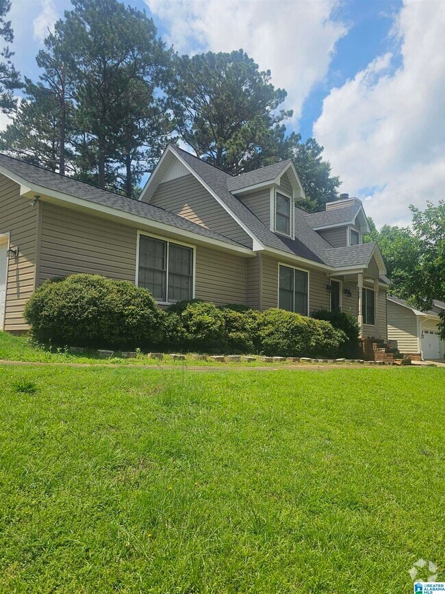 Building Photo - 1118 Berkshire Dr