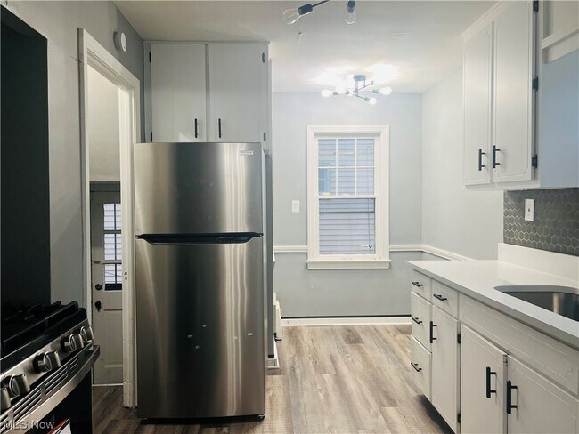 Foto del edificio - 3869 Kirkwood Rd