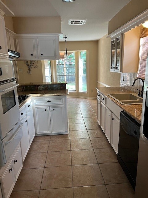 Foto del edificio - 13815 Ivymount Dr