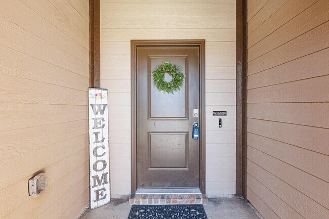 Foto del edificio - Spacious 4 Bed, 2 Bath Home in Abbey Glen w/ Liberty High School Feeder Pattern!