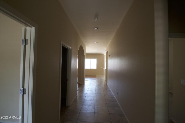 Foto del edificio - 22074 N 104th Ln