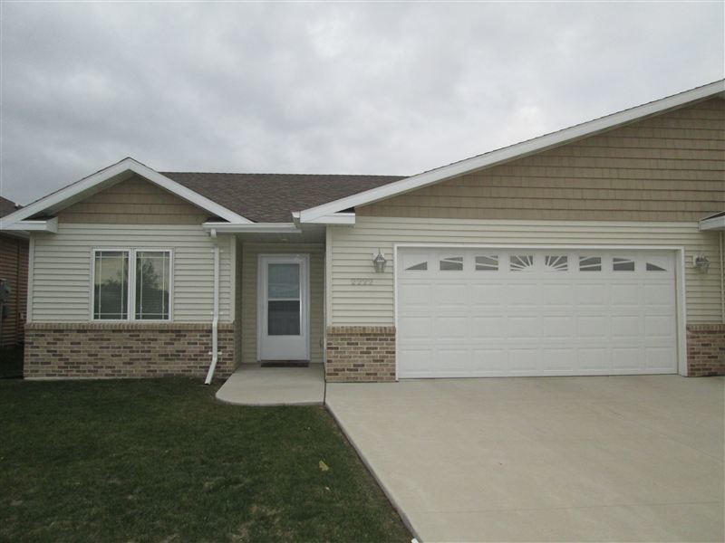 Primary Photo - 2 br, 2 bath Townhome - 2222 PEMBROOKE DRIVE