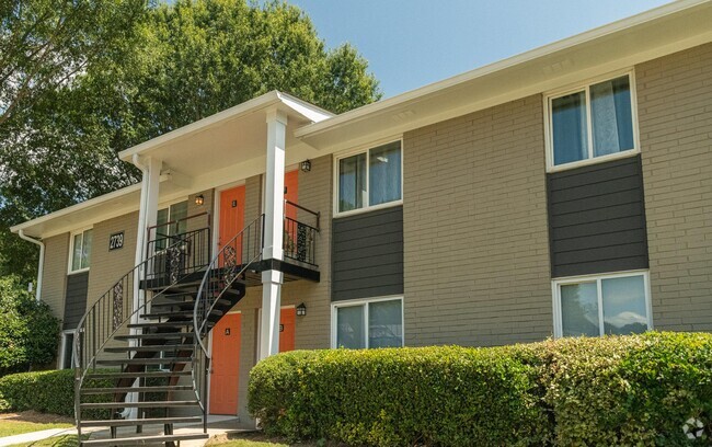 Exterior - Bedford Park Apartments