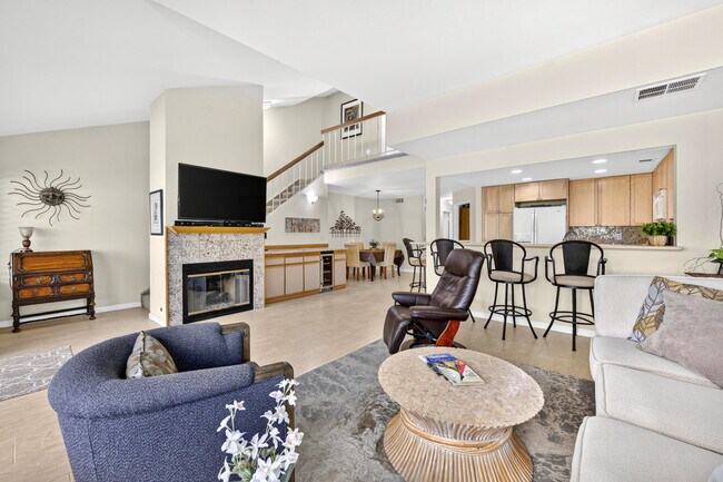 Building Photo - 41385 Woodhaven Dr W