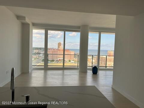 Foto del edificio - 1110 Ocean Ave
