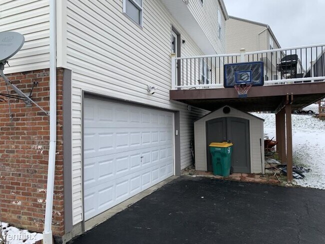 Foto del edificio - 4 br, 3.5 bath House - 618 Turnberry Lane