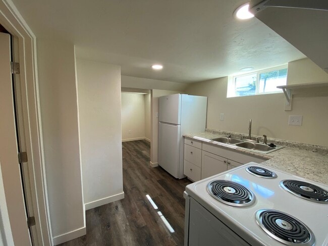Foto del edificio - 315 W 19th St
