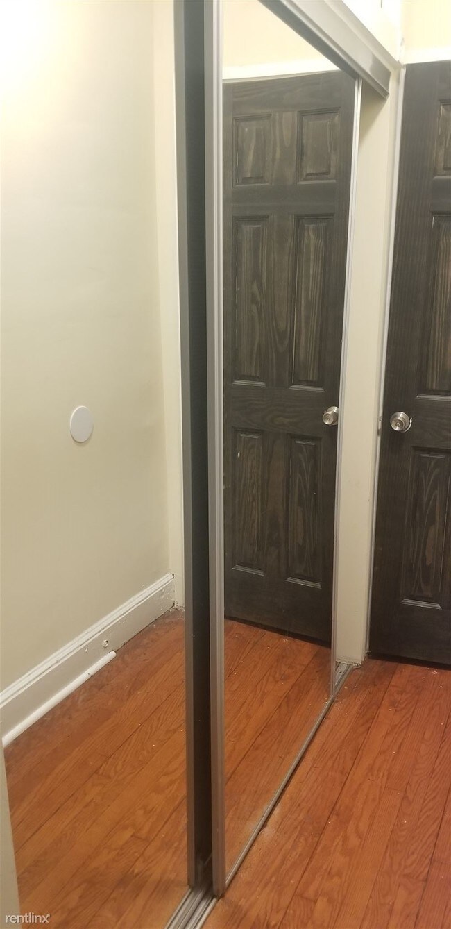 Building Photo - 2 br, 1 bath  - 373 Norton St 3rd
