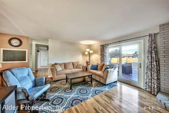 Foto del edificio - 3 br, 2 bath House - 140 E Gault Way