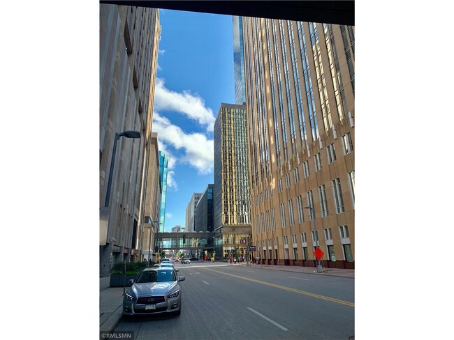 Foto del edificio - 601 S Marquette Ave