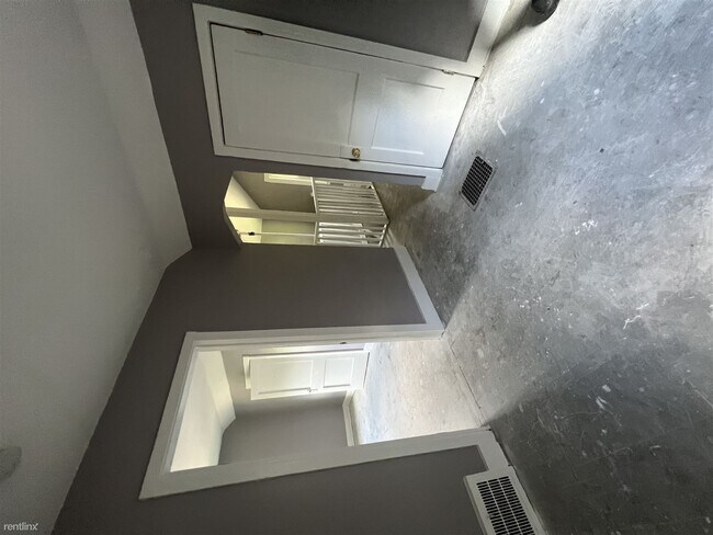 Foto del edificio - 4 br, 1 bath House - 19174 Marx St